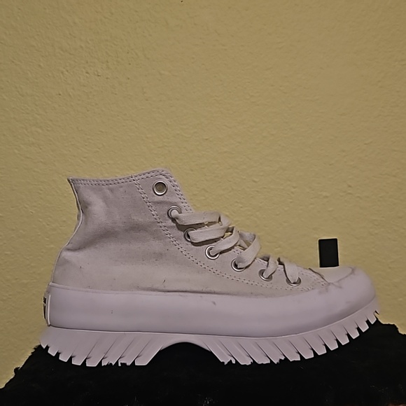 Chuck Taylor All Stars Lugged 2.0 Sneaker Platform High Top White Canvas - Picture 5 of 7